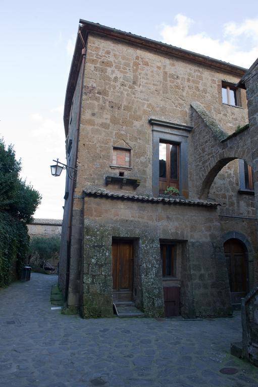 Palazzo Contino Bagnoregio Exterior foto