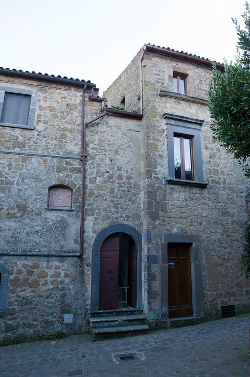 Palazzo Contino Bagnoregio Exterior foto